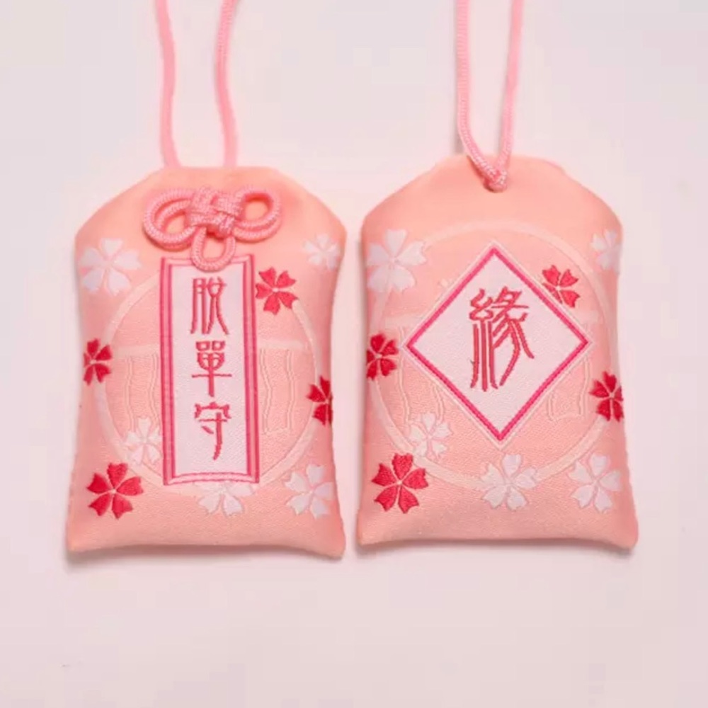 Japanese Omamori for love (for singles wishing to find partner)